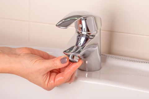 Reductores de caudal y economizadores de agua | OCU