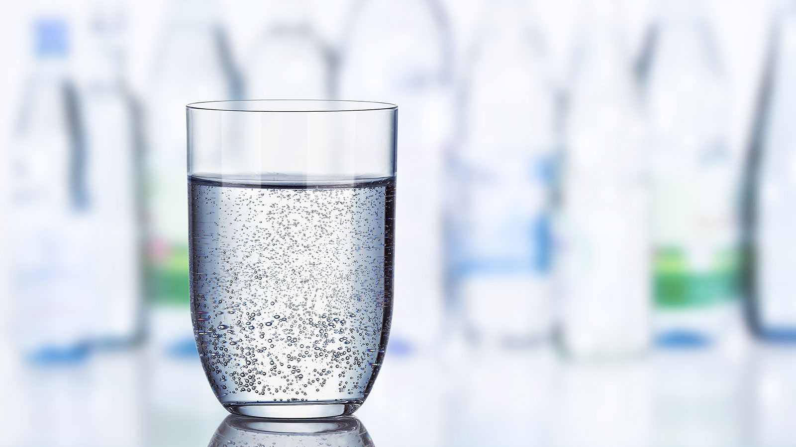 Agua envasada sin garantías