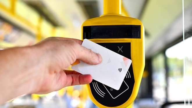 pago con tarjeta en autobús