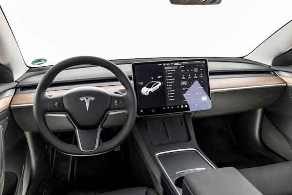 Tesla Model3-imagen interior