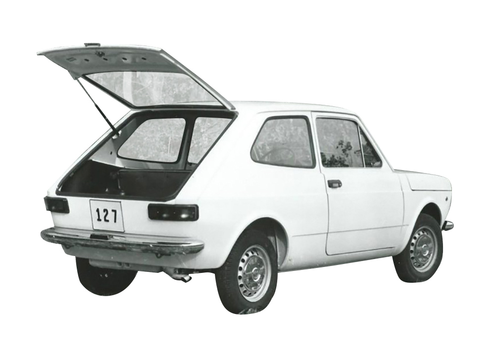 Seat 127 (1975) - Comparado con Dacia Sandero (2025)