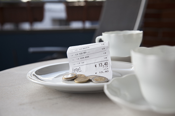 café en el bar