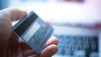 Cómo pagar con la tarjeta de crédito