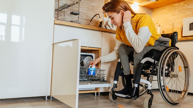 electrodomesticos accesibles- lavavajillas para personas con discapacidad