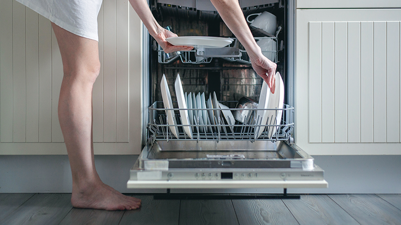 Lavavajillas- colocando la vajilla