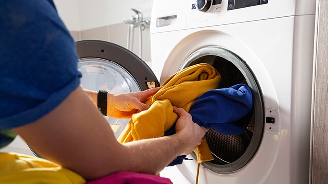 Secadora, meter la ropa