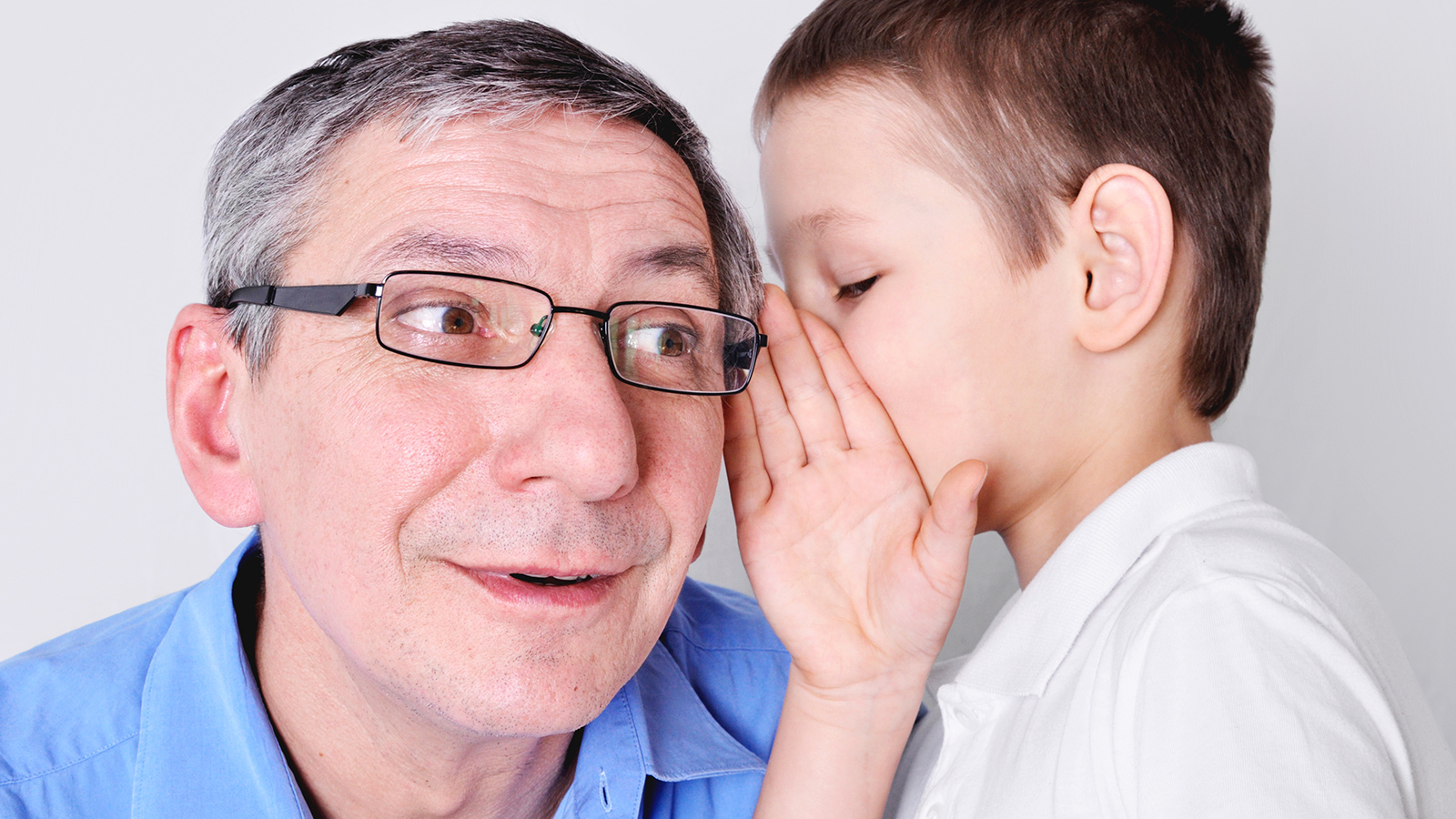  audífono y aparato amplificador de sonido