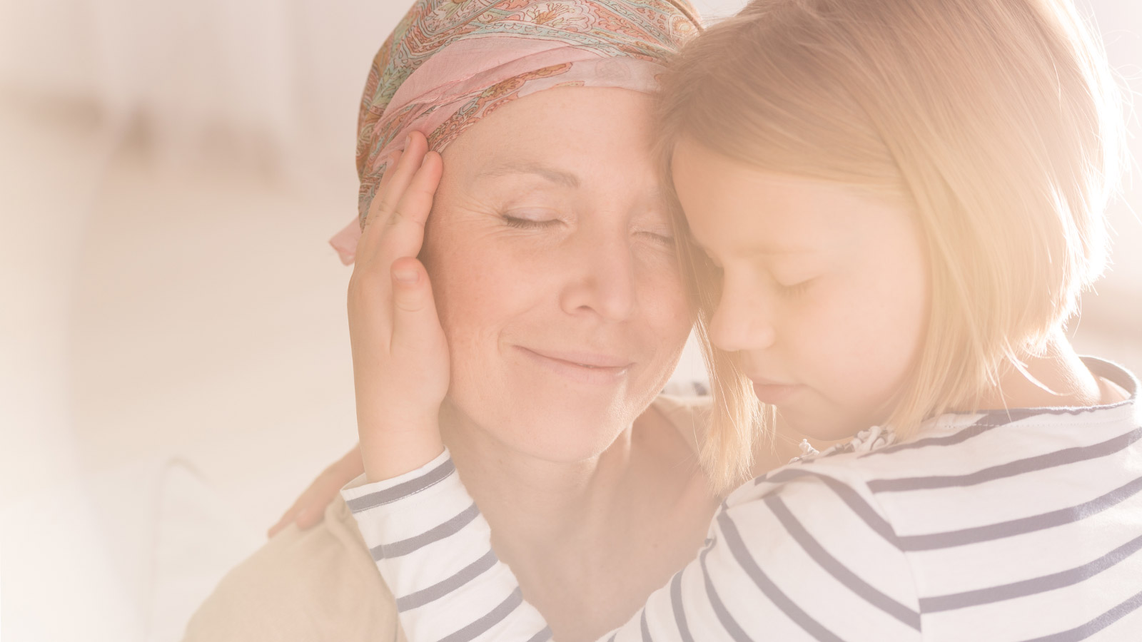 Soñar Que Un Familiar Tiene Cancer Cáncer de mama: cómo abordarlo en familia | OCU