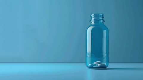 Bote de medicamentos a punto de agotarse