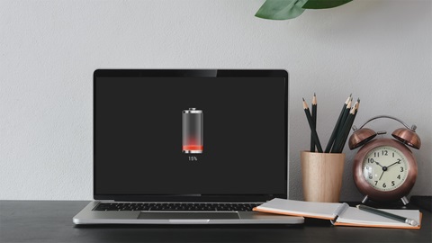 portatil-aberto-pantalla-con-bateria