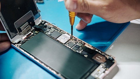 Cómo reparar tu móvil tú mismo