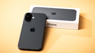 iPhone 17