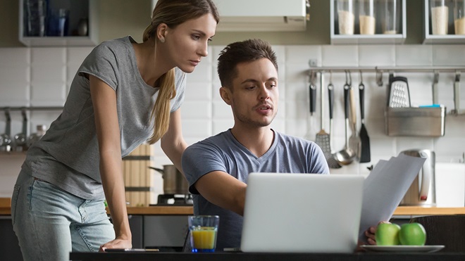 Qué hacer si vives de alquiler y el casero vende la casa