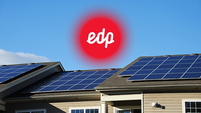 placas fotovoltaicas con logo edp