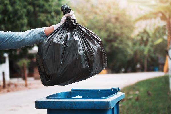 Alquiler, quién va a pagar la tasa de basuras | OCU fincas y casas